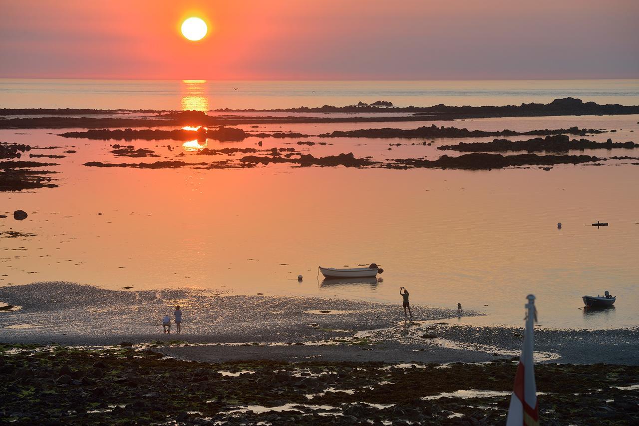 Driftwood Inn Saint Saviour Kemudahan gambar